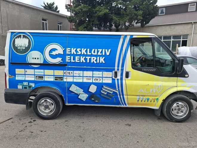 Ford Transit-3