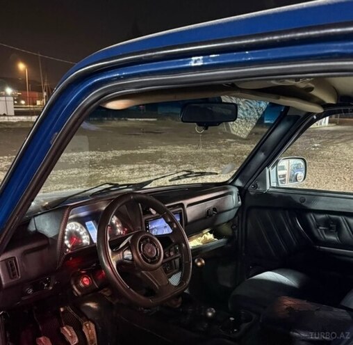 LADA (VAZ) Niva-9