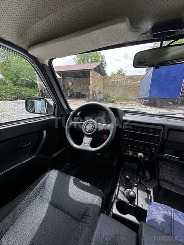 LADA (VAZ) Niva-6