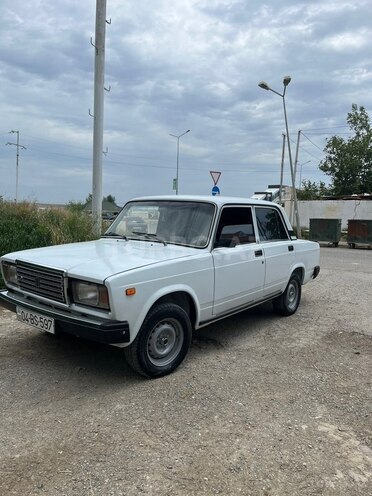 LADA (VAZ) 2107-2