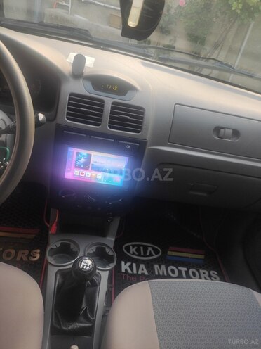 Kia Rio-3