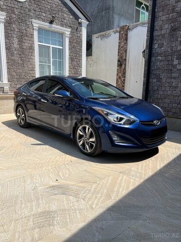 Hyundai Elantra-3