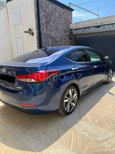 Hyundai Elantra-5
