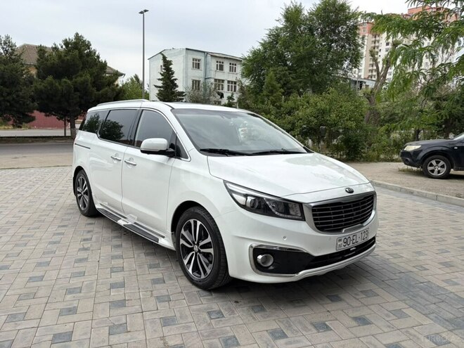 Kia Carnival-7