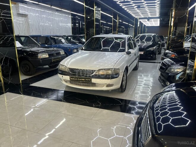 Opel Vectra-4