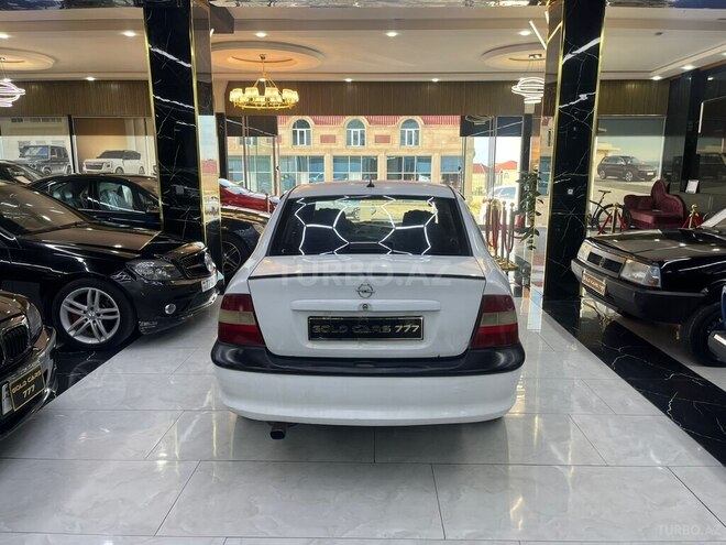 Opel Vectra-7