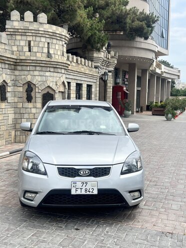 Kia Rio-1