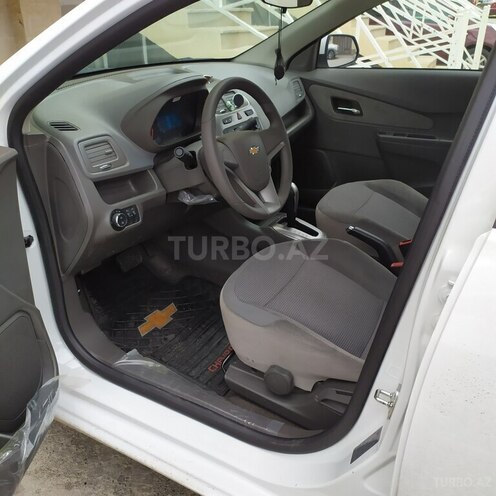 Chevrolet Cobalt-6