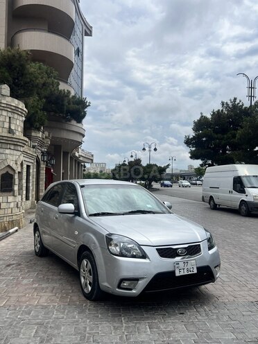 Kia Rio-2