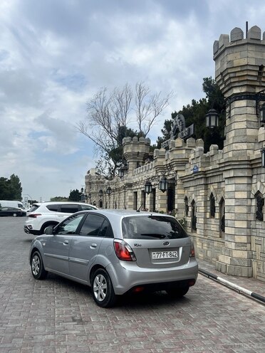 Kia Rio-4