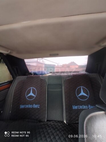 Mercedes 200-8