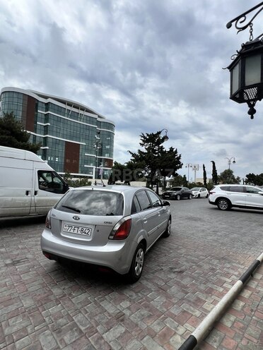 Kia Rio-6