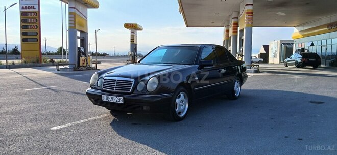 Mercedes E 230-10