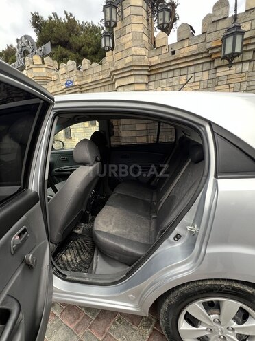 Kia Rio-8