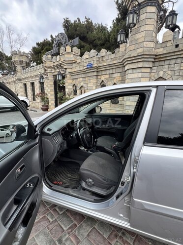 Kia Rio-7