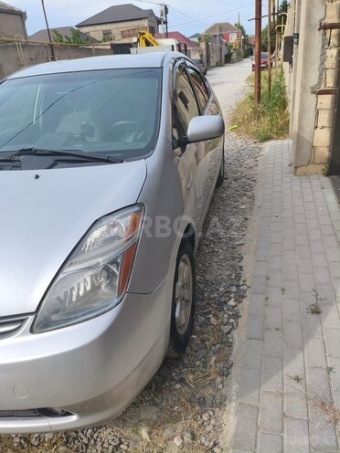 Toyota Prius-4