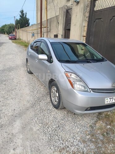 Toyota Prius-3