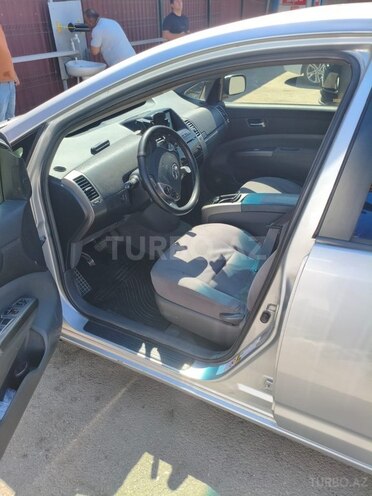 Toyota Prius-10