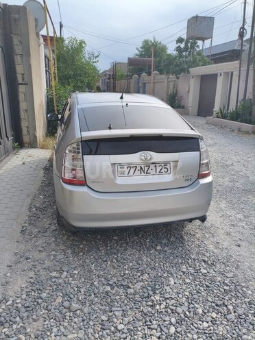 Toyota Prius-2