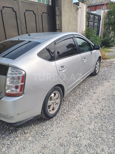 Toyota Prius-6