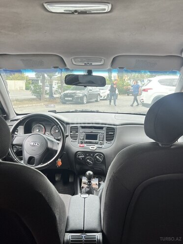 Kia Rio-9