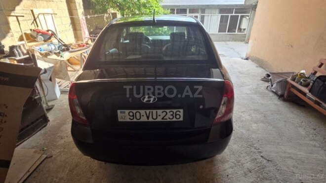 Hyundai Accent-5