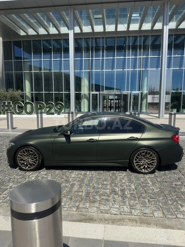 BMW 330-4