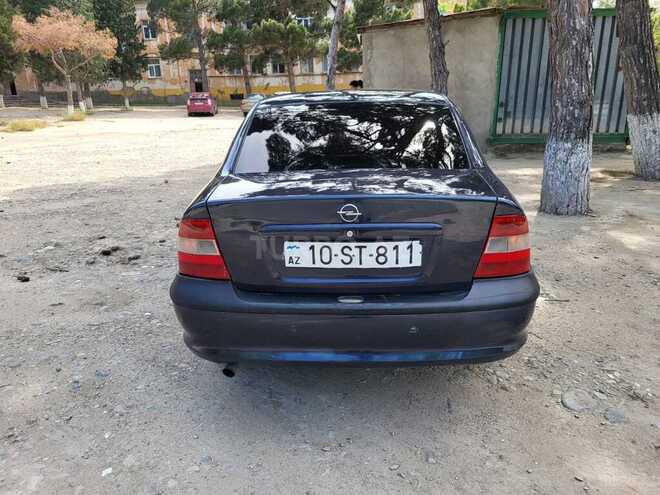 Opel Vectra-2