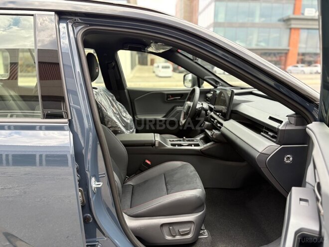 Toyota RAV4-8