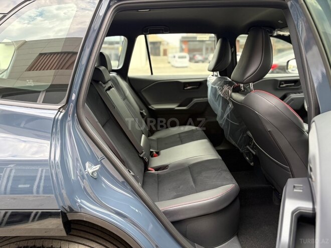 Toyota RAV4-10