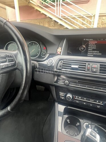 BMW 520d-11