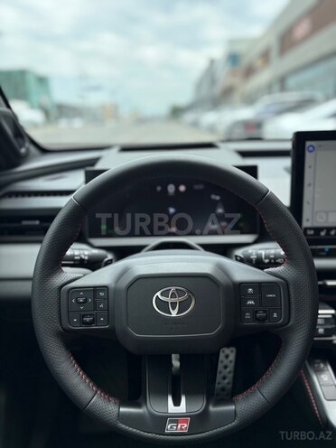 Toyota RAV4-11