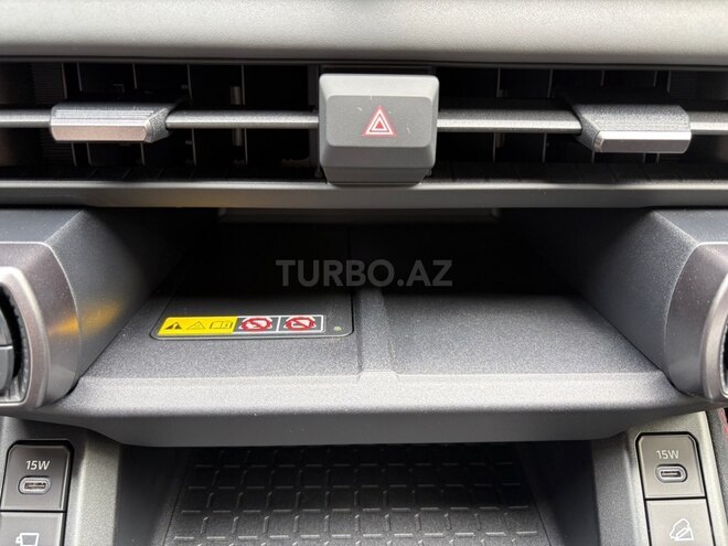 Toyota RAV4-19
