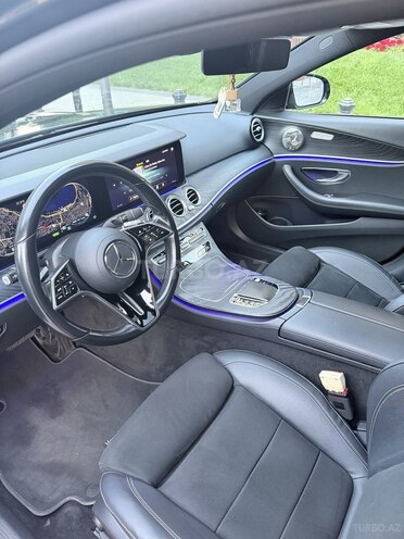 Mercedes E 250-10