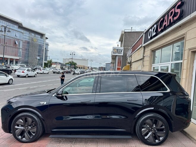 Li Auto L9-3