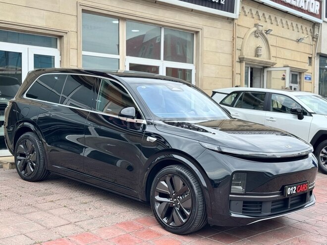 Li Auto L9-6