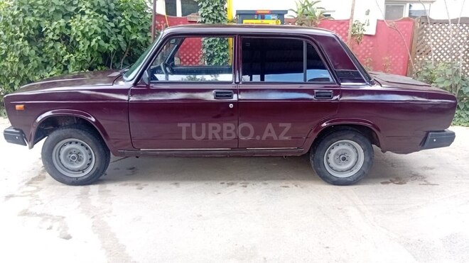 LADA (VAZ) 2107-3