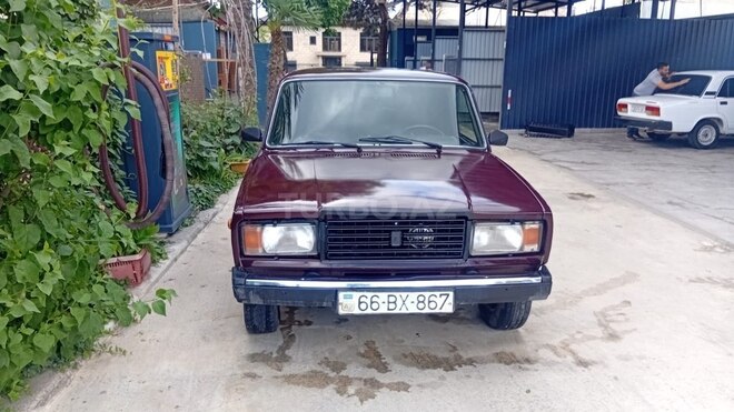 LADA (VAZ) 2107-1
