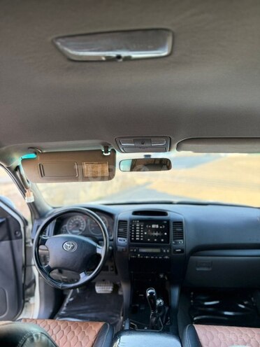 Toyota Land Cruiser Prado-7