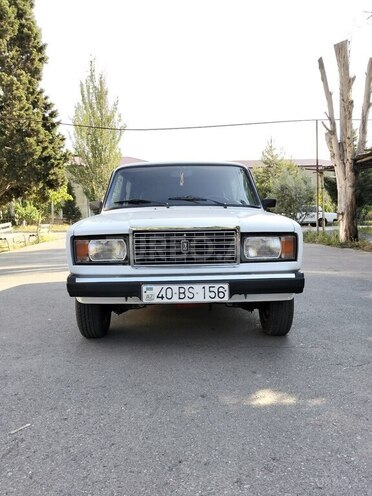 LADA (VAZ) 2107-1