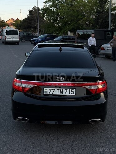 Hyundai Grandeur-7