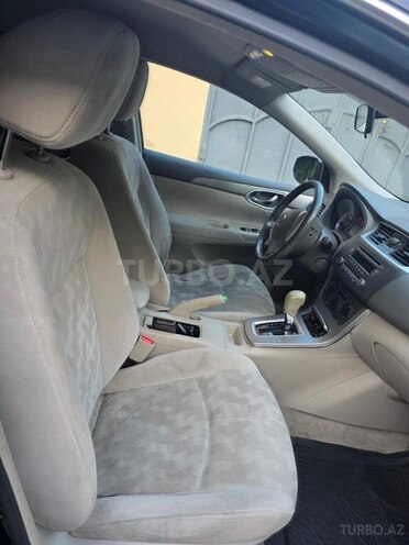 Nissan Sentra-5