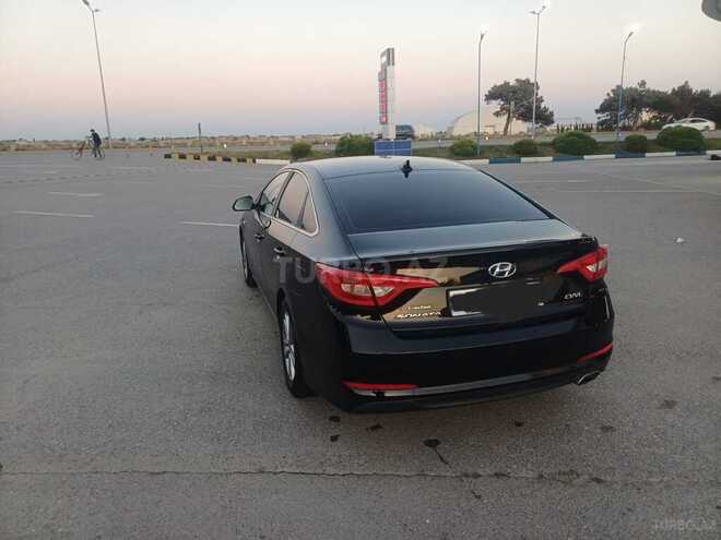 Hyundai Sonata-2