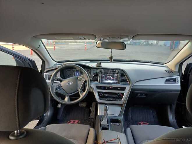 Hyundai Sonata-20