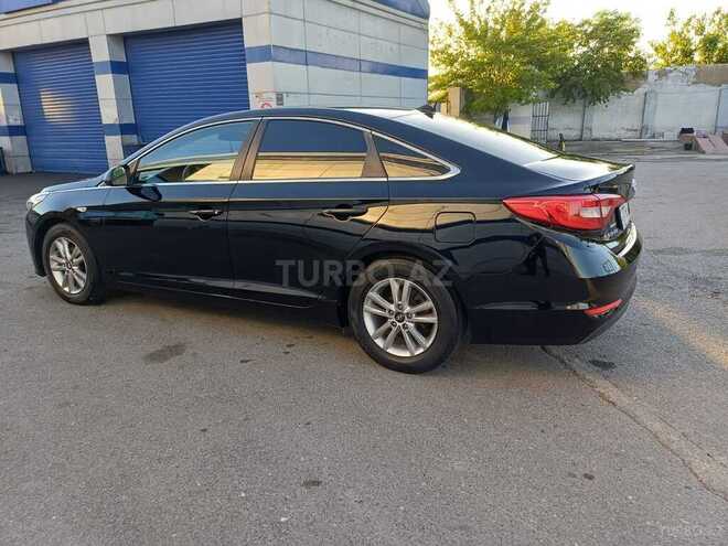 Hyundai Sonata-11