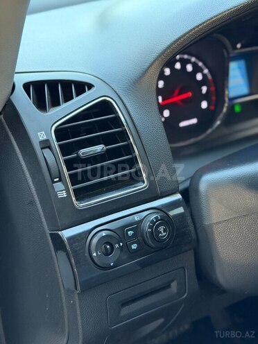 Chevrolet Captiva-8