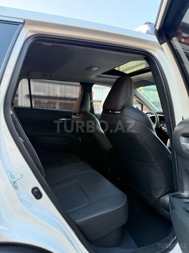 Toyota Frontlander-12