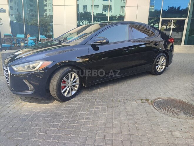 Hyundai Elantra-8