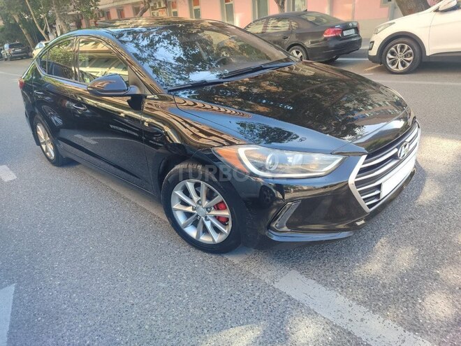 Hyundai Elantra-2