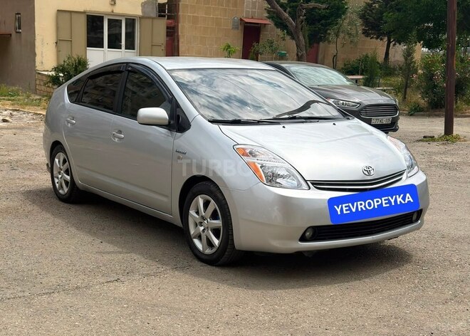 Toyota Prius-1
